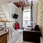 Apartment Near Place Des Vosges
